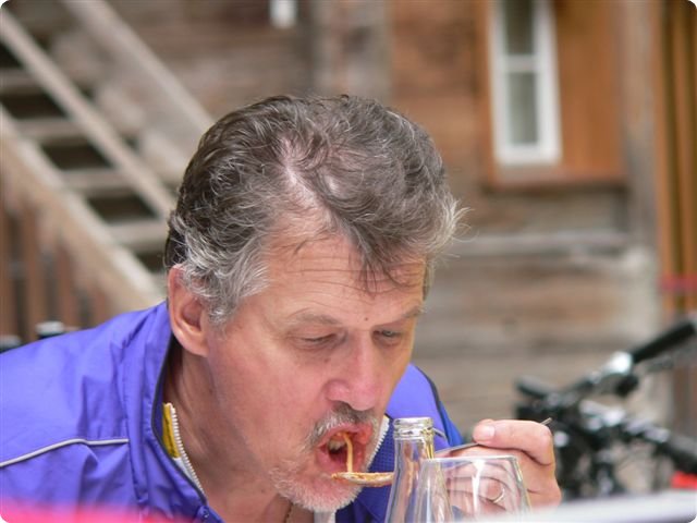 033.jpg