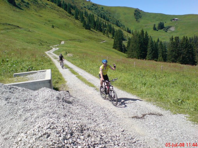 bikeweekend_saanenmoeser_046.jpg