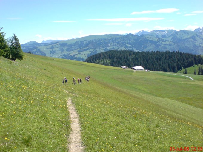 bikeweekend_saanenmoeser_047.jpg